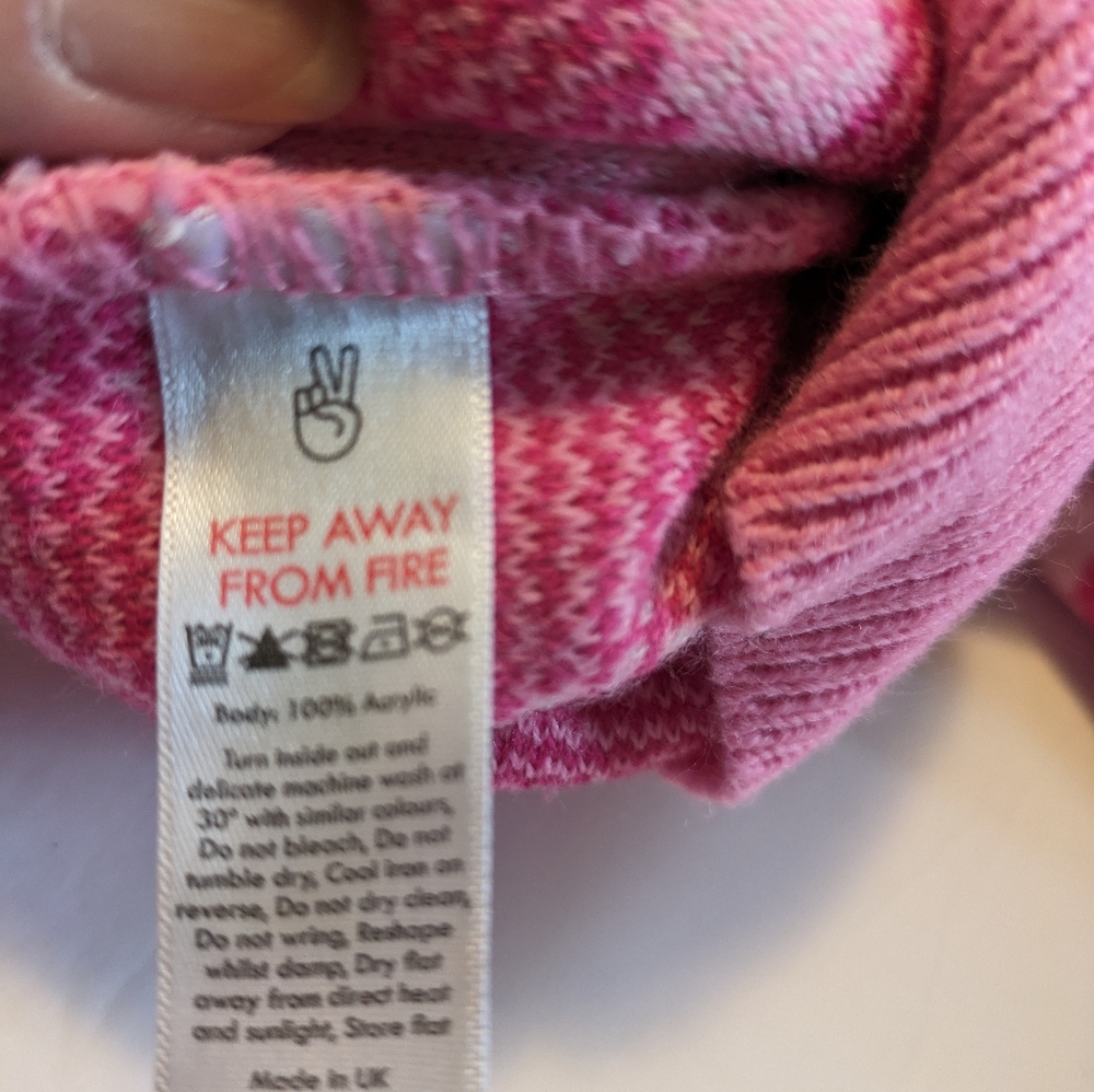 Care Bears Sweater crop pink sz 2xl - Picture 9 of 9
